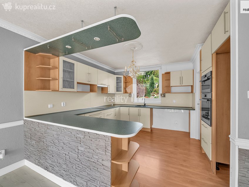 Prodej  rodinného domu 396 m^2 Pod Vrchem, Děčín 