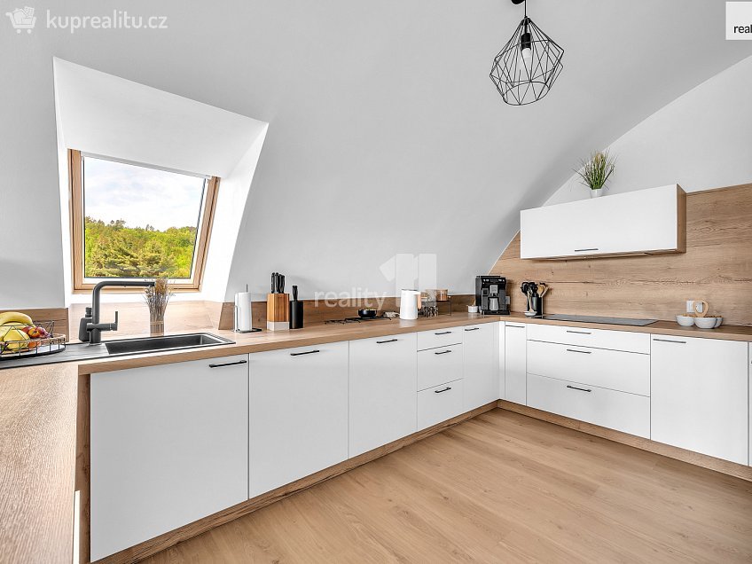 Prodej  rodinného domu 396 m^2 Pod Vrchem, Děčín 