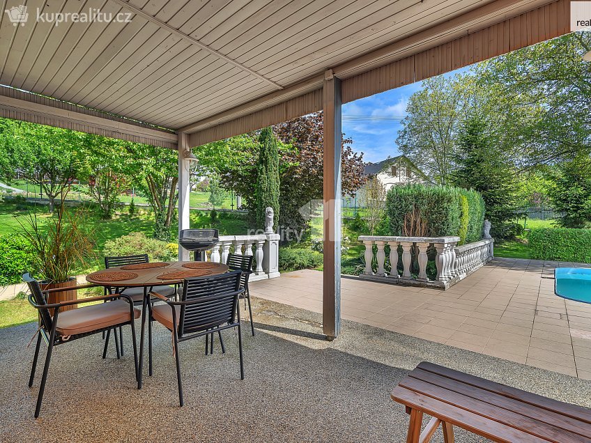 Prodej  rodinného domu 396 m^2 Pod Vrchem, Děčín 