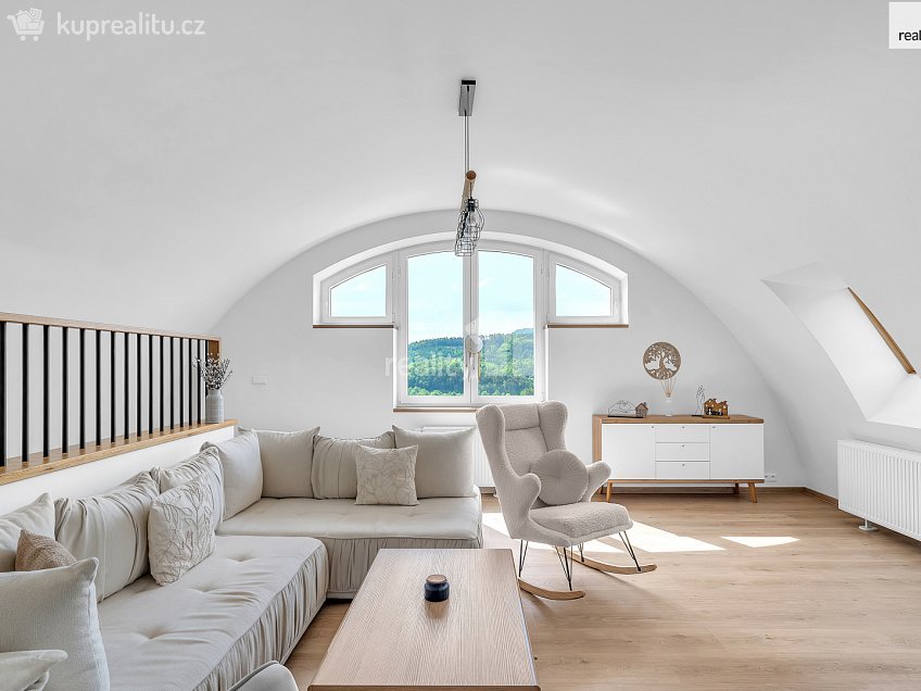 Prodej  rodinného domu 396 m^2 Pod Vrchem, Děčín 