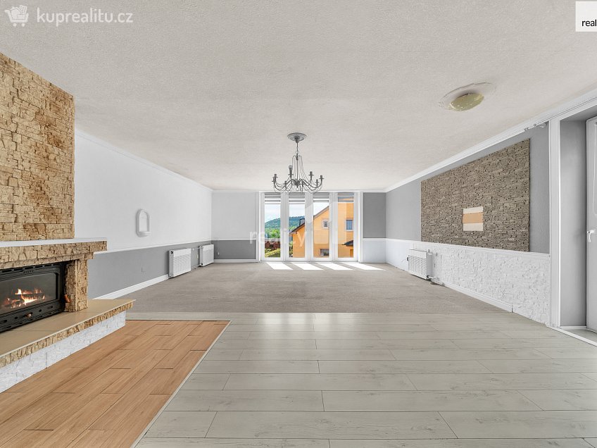 Prodej  rodinného domu 396 m^2 Pod Vrchem, Děčín 