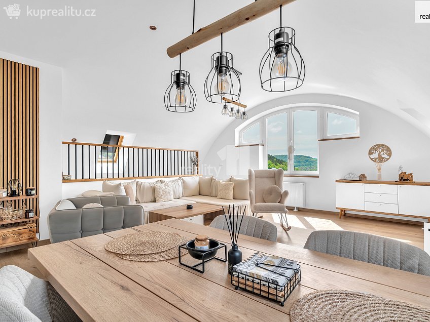 Prodej  rodinného domu 396 m^2 Pod Vrchem, Děčín 