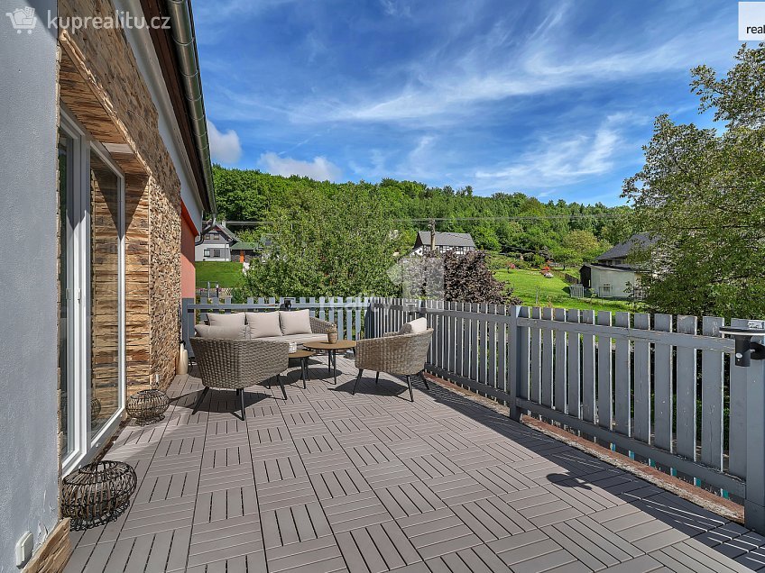 Prodej  rodinného domu 396 m^2 Pod Vrchem, Děčín 