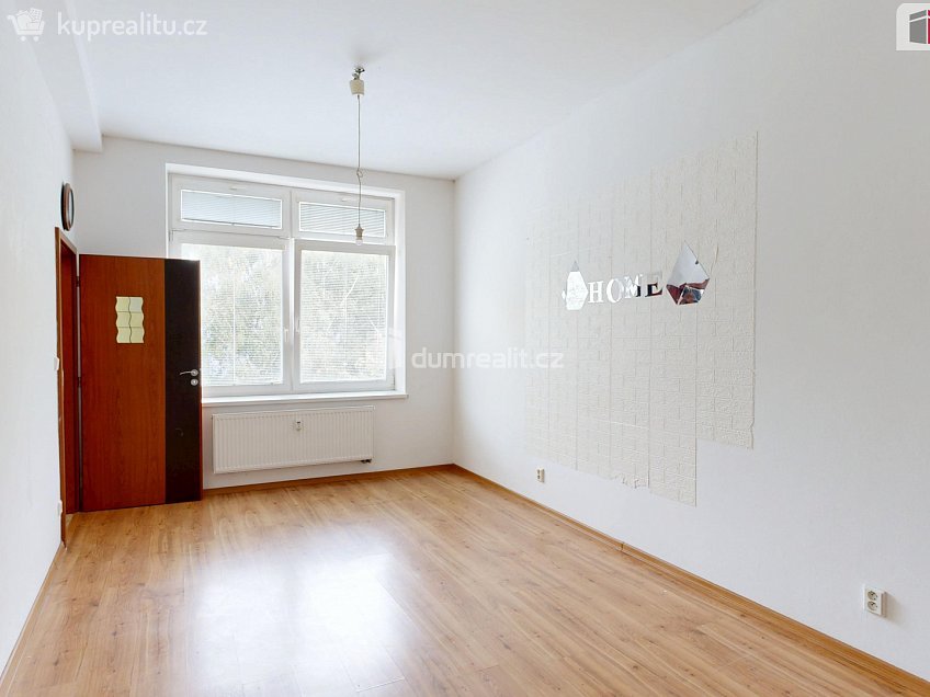 Pronájem bytu 1+kk 35 m^2 Kasárenská, Opava 