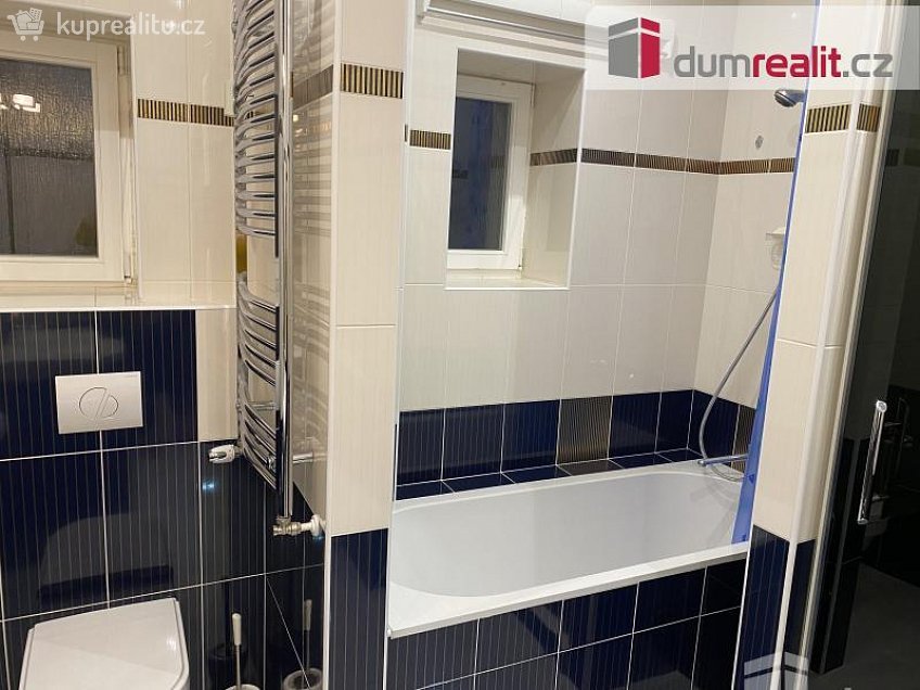 Prodej bytu 2+1 102 m^2 Hlavní třída, Mariánské Lázně 