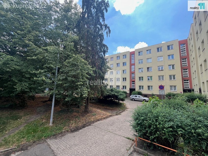 Prodej bytu 3+1 73 m^2 Na hroudě, Praha 10 