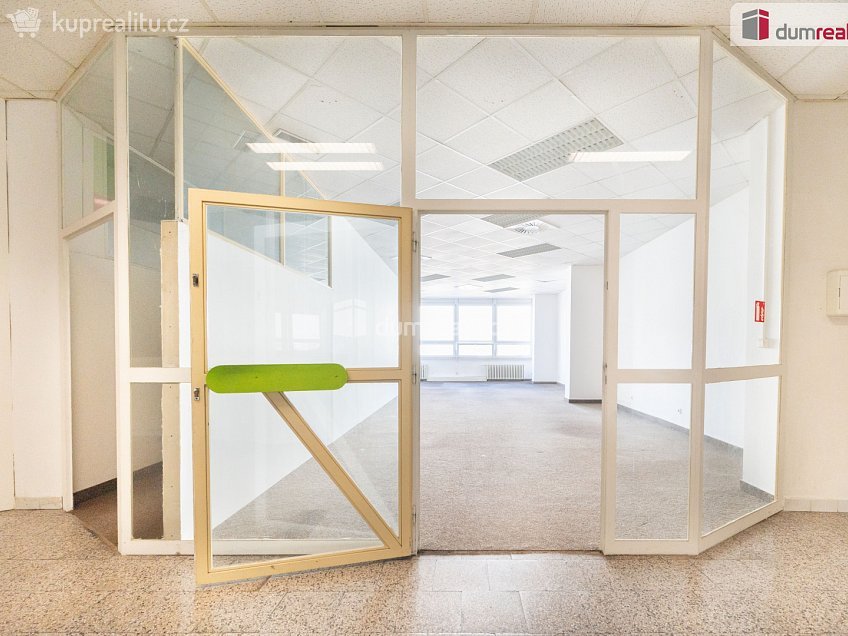 Pronájem  obchodních prostor 62 m^2 Fr. Ondříčka, České Budějovice 