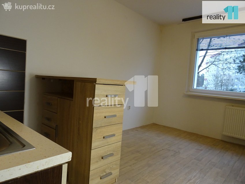 Pronájem bytu 2+kk 43 m^2 Okružní, Česká Lípa 