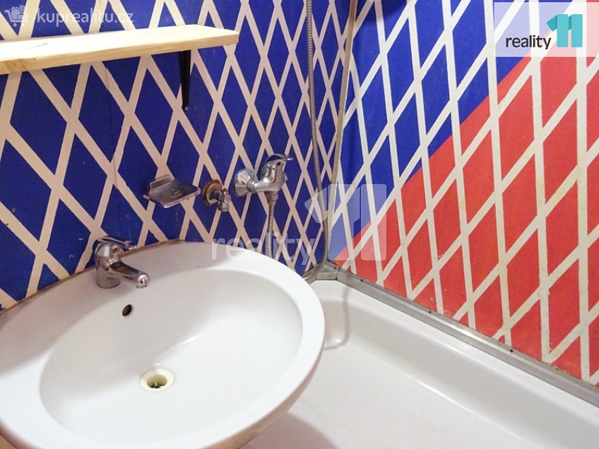 Pronájem bytu 2+kk 43 m^2 Okružní, Česká Lípa 