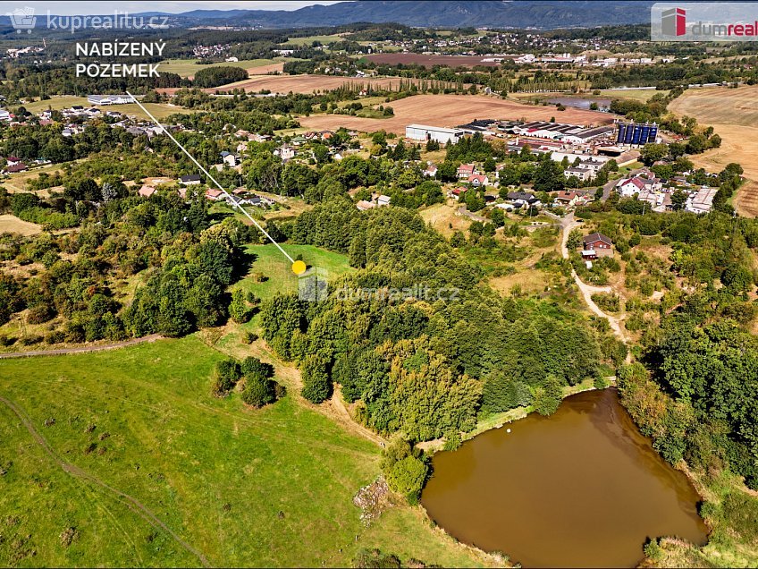 Prodej  stavebního pozemku 21419 m^2 Sadov, Sadov 