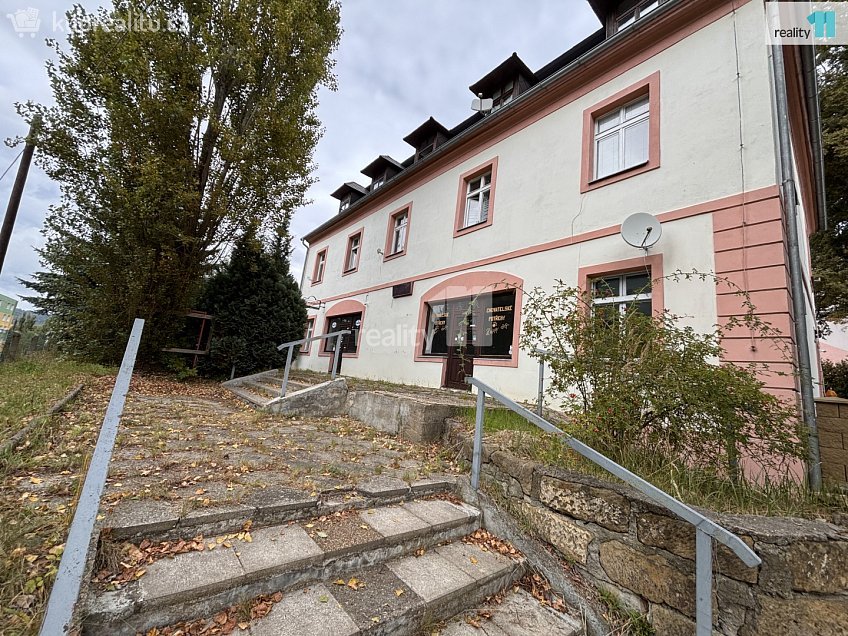 Pronájem  obchodních prostor 80 m^2 Husova, Nový Bor 