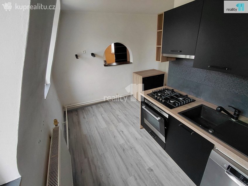 Prodej bytu 3+1 72 m^2 Jateční, Aš 
