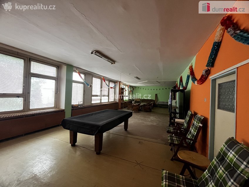 Pronájem  ubytovacího zařízení 223 m^2 Řetenická, Újezdeček 