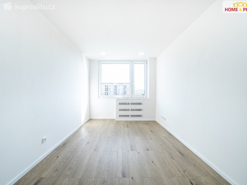 Prodej bytu 3+1 69 m^2 Chabařovická, Praha 8 
