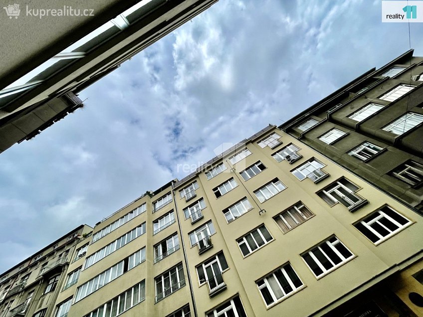 Prodej bytu 3+1 105 m^2 Vinařská, Praha 7 
