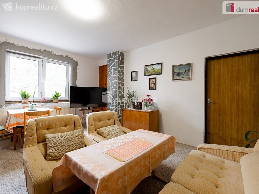 Prodej  rodinného domu 316 m^2 Na Křížku, Měšice 