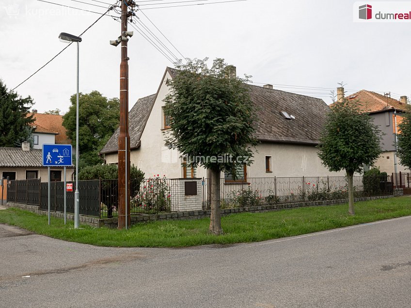 Prodej  rodinného domu 316 m^2 Na Křížku, Měšice 
