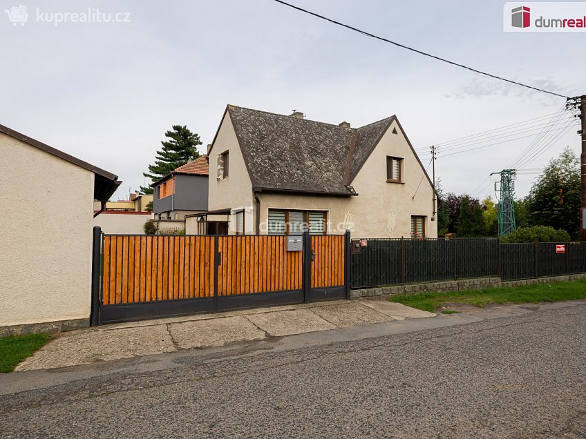 Prodej  rodinného domu 316 m^2 Na Křížku, Měšice 