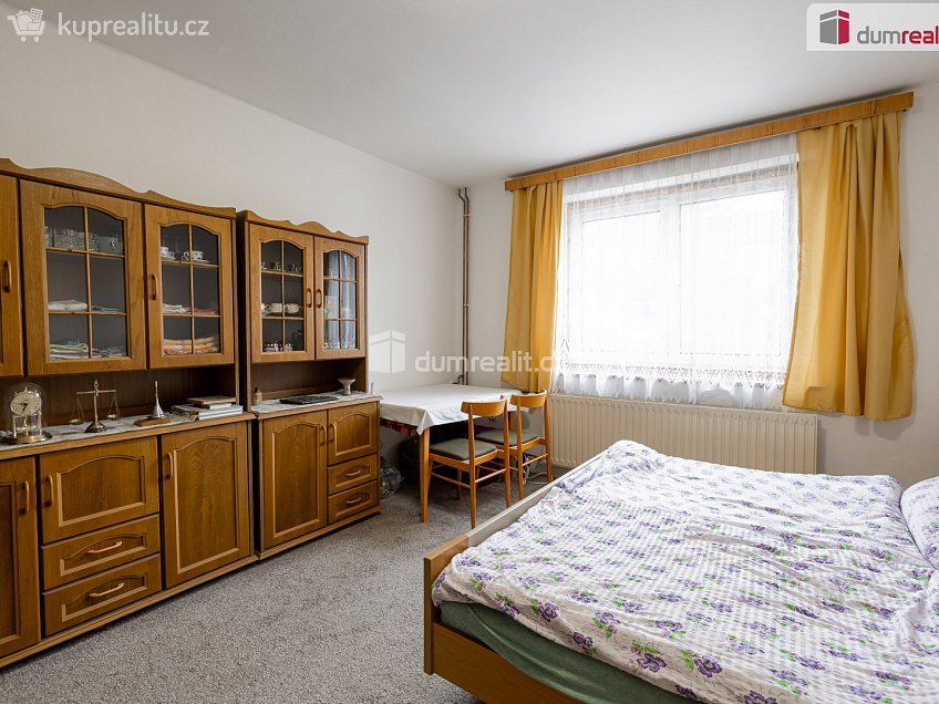Prodej  rodinného domu 316 m^2 Na Křížku, Měšice 