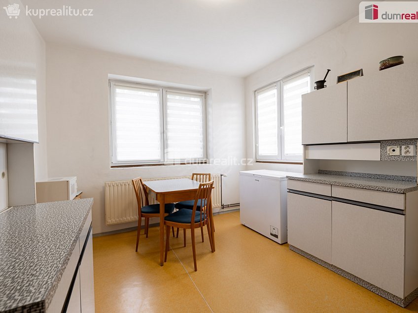 Prodej  rodinného domu 316 m^2 Na Křížku, Měšice 