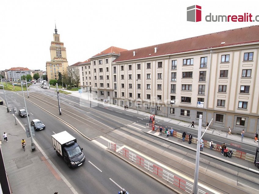 Pronájem bytu 2+kk 52 m^2 Podbabská, Praha 6 