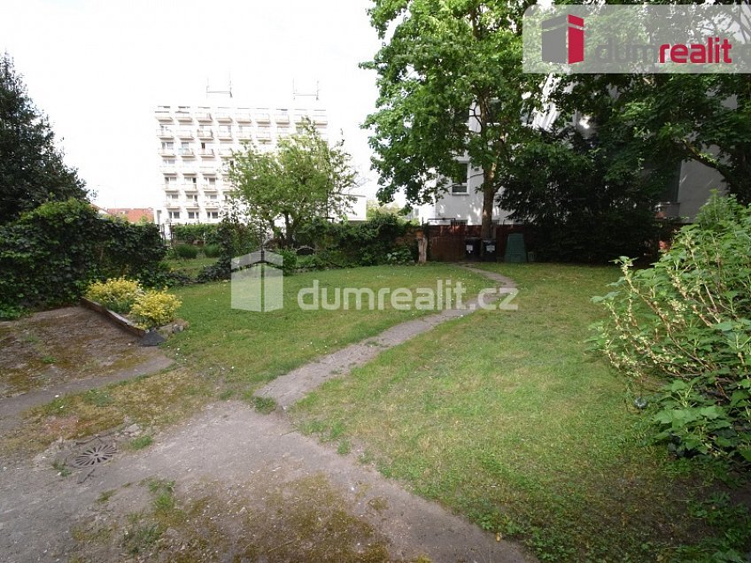 Pronájem bytu 2+kk 52 m^2 Podbabská, Praha 6 