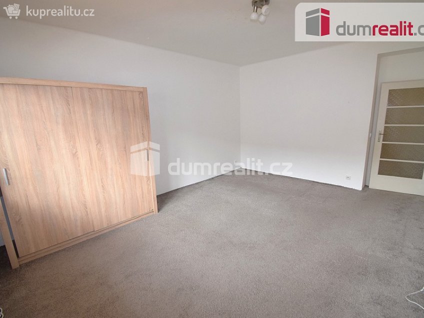 Pronájem bytu 2+kk 52 m^2 Podbabská, Praha 6 