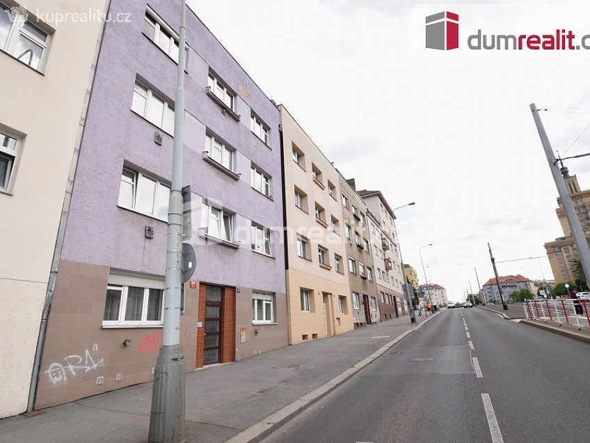 Pronájem bytu 2+kk 52 m^2 Podbabská, Praha 6 