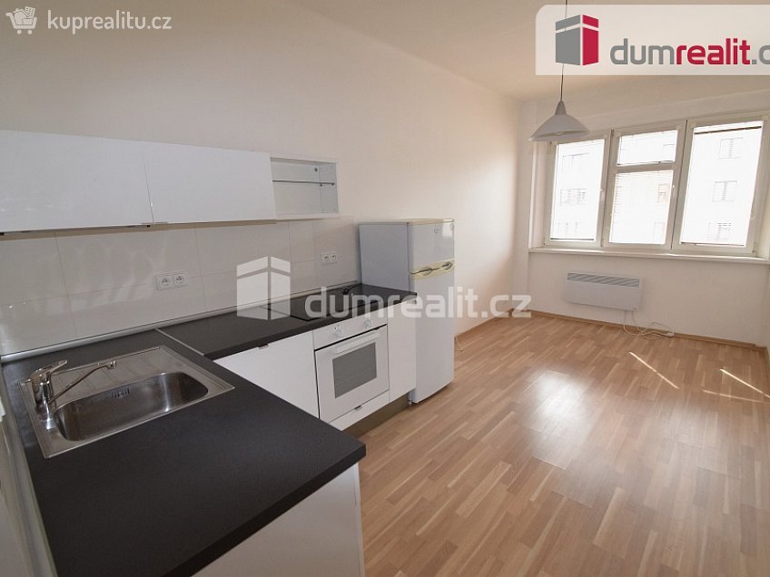 Pronájem bytu 2+kk 52 m^2 Podbabská, Praha 6 