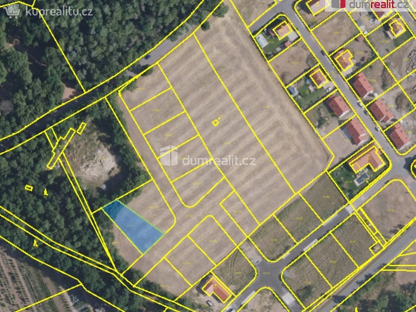 Prodej  stavebního pozemku 724 m^2 Veltrusy, Veltrusy 