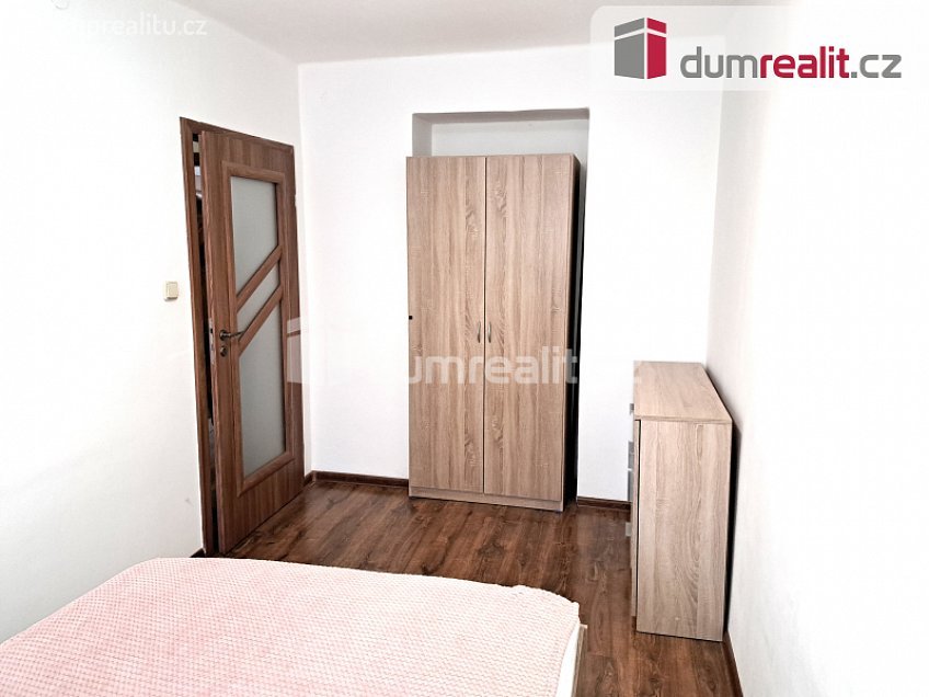 Pronájem bytu 2+1 42 m^2 Boženy Němcové, Rožnov pod Radhoštěm 