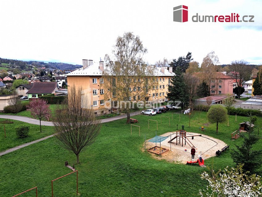 Pronájem bytu 2+1 42 m^2 Boženy Němcové, Rožnov pod Radhoštěm 