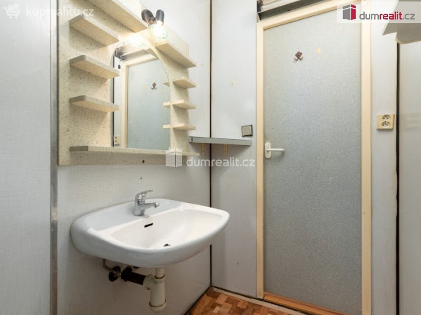 Prodej bytu 1+kk 27 m^2 Francouzská, Ostrava 