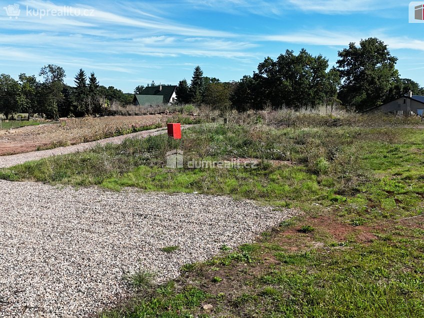 Prodej  stavebního pozemku 988 m^2 Nezabylice, Nezabylice 