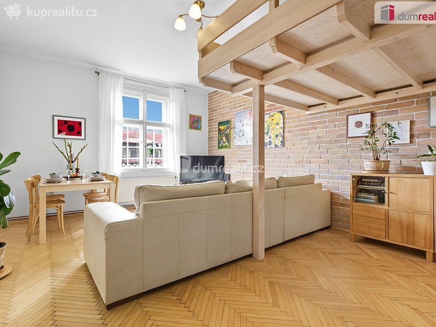 Prodej bytu 3+1 83 m^2 Bělehradská, Praha 2 