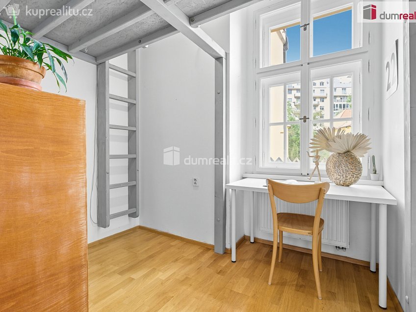 Prodej bytu 3+1 83 m^2 Bělehradská, Praha 2 