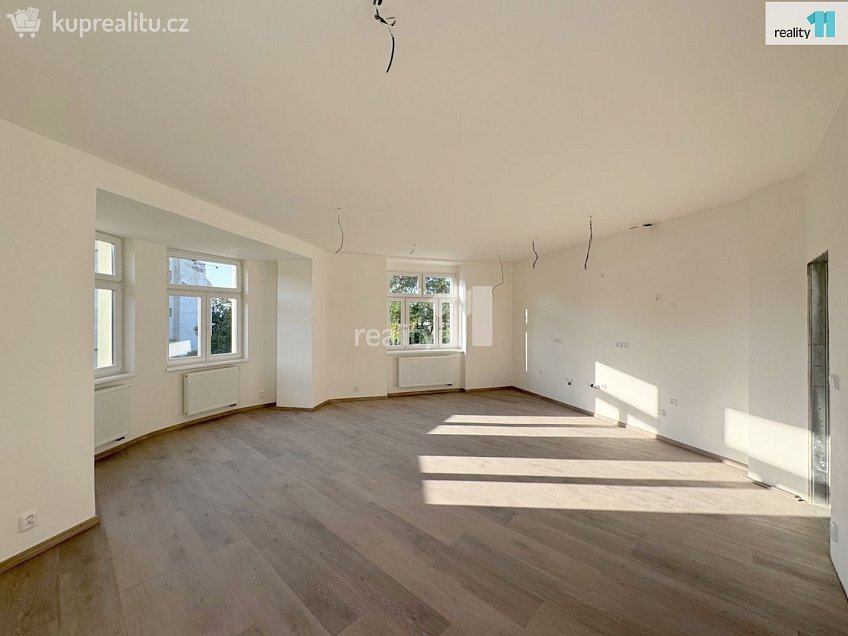 Prodej bytu 2+kk 76 m^2 Hanusova, Praha 4 