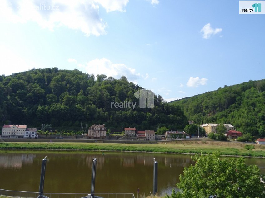 Pronájem bytu 1+1 50 m^2 Karla Čapka, Děčín 