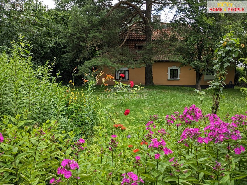 Prodej  rodinného domu 190 m^2 Vysoký Chlumec, Vysoký Chlumec 