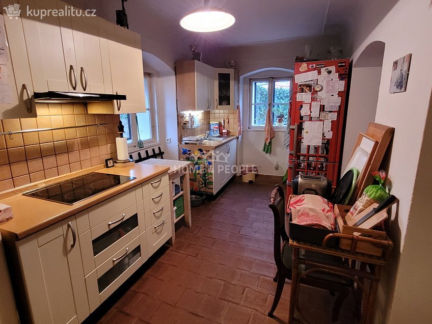 Prodej  rodinného domu 190 m^2 Vysoký Chlumec, Vysoký Chlumec 