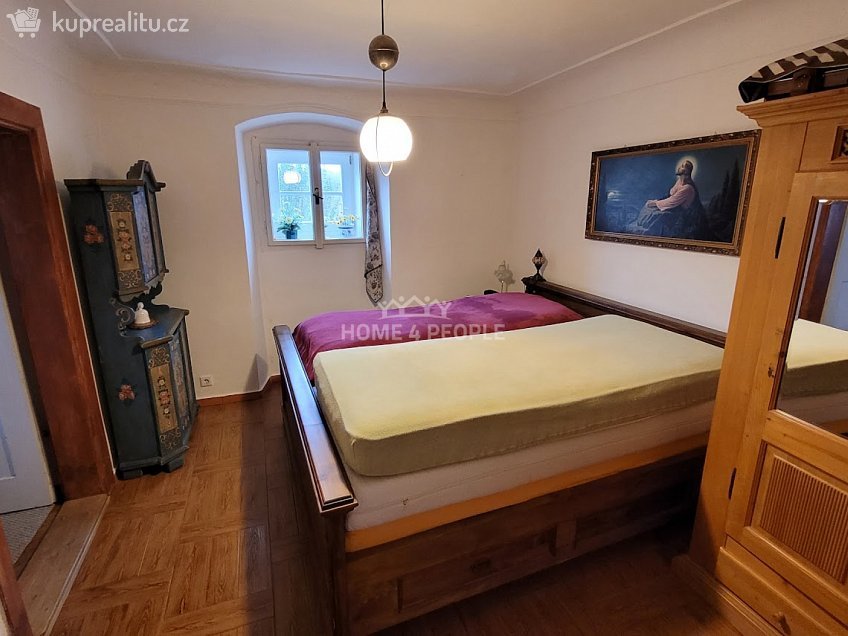Prodej  rodinného domu 190 m^2 Vysoký Chlumec, Vysoký Chlumec 