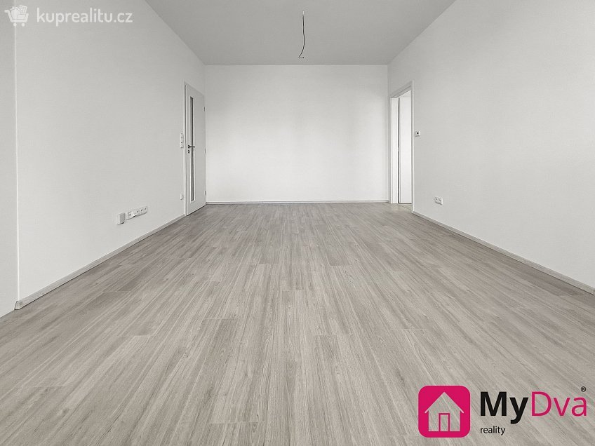 Pronájem bytu 2+kk 48 m^2 Vančurova, Znojmo 