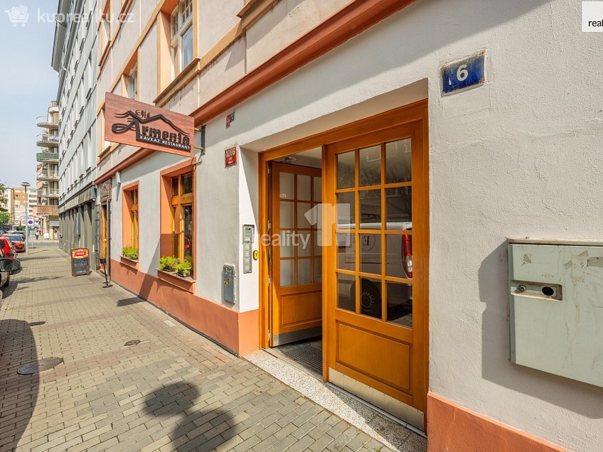 Prodej bytu 3+kk 74 m^2 Lihovarská, Praha 9 