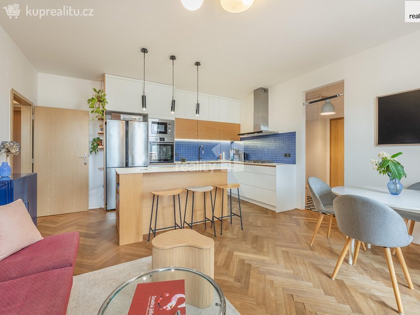 Prodej bytu 3+kk 74 m^2 Lihovarská, Praha 9 