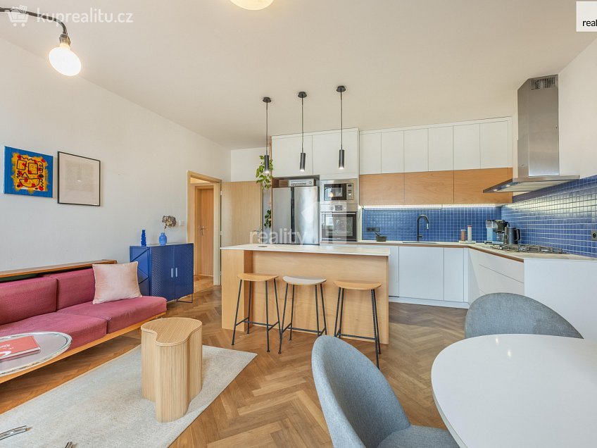 Prodej bytu 3+kk 74 m^2 Lihovarská, Praha 9 