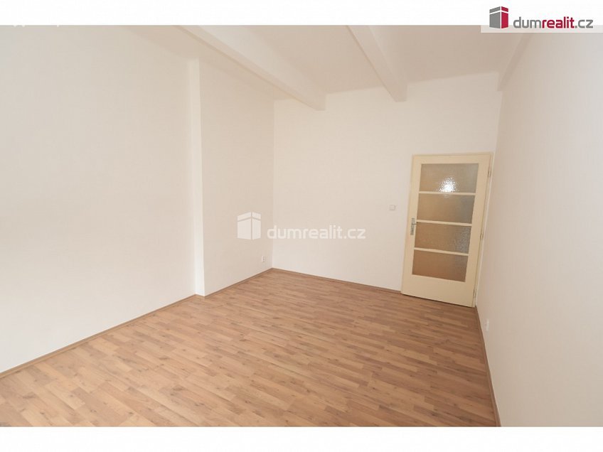 Pronájem bytu 2+kk 44 m^2 Nad olšinami, Praha 10 
