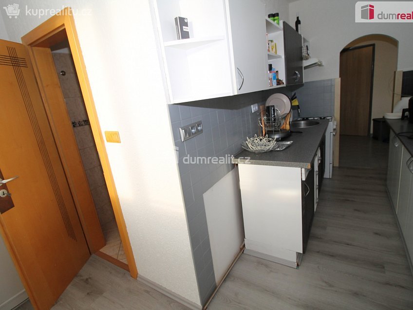 Prodej bytu 4+1 72 m^2 Vojanova, Plzeň 