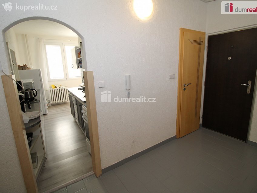 Prodej bytu 4+1 72 m^2 Vojanova, Plzeň 