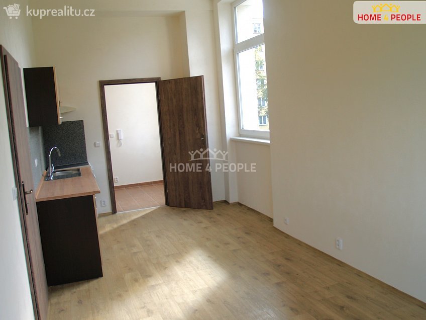 Pronájem bytu 2+kk 51 m^2 Školní, Chodov 