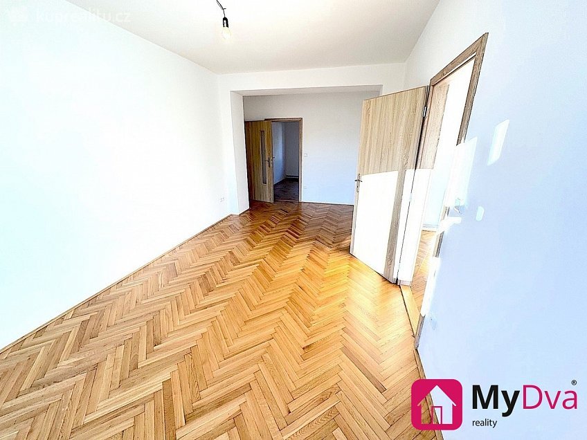 Pronájem bytu 3+1 63 m^2 Jana Žižky, Telč 